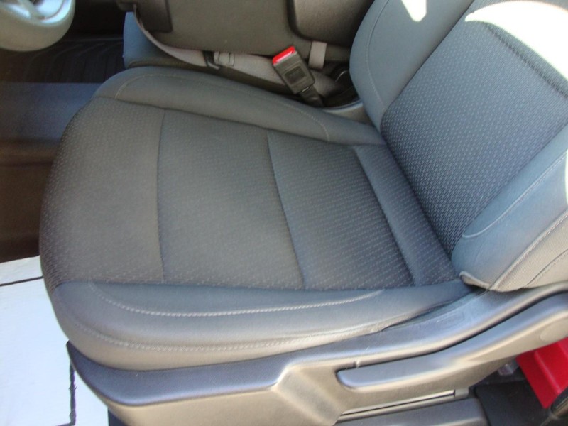 Chevrolet Silverado 1500 Vehicle Full-screen Gallery Image 06