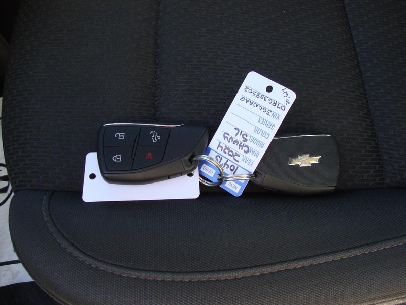 Chevrolet Silverado 1500 Vehicle Full-screen Gallery Image 07