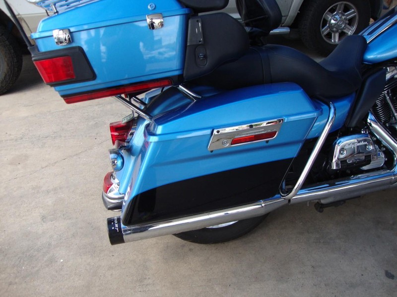 Harley-Davidson ULTRA CLASSIC LIMITED Vehicle Full-screen Gallery Image 18