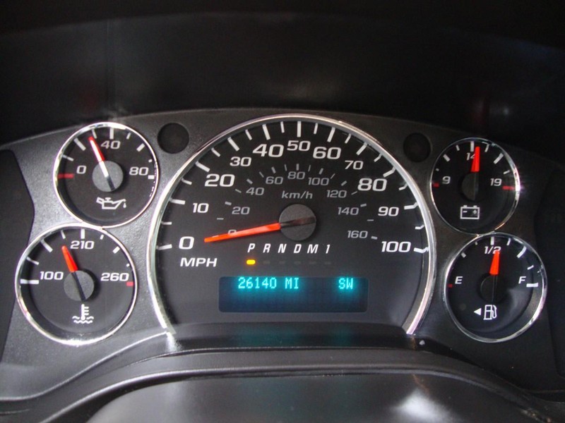 Chevrolet Express Passenger Vehicle Full-screen Gallery Image 09