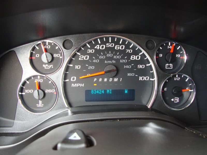 Chevrolet Express Passenger Vehicle Full-screen Gallery Image 14