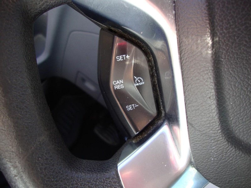 Ford Transit Van Vehicle Full-screen Gallery Image 11