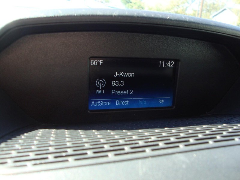 Ford Transit Van Vehicle Full-screen Gallery Image 12