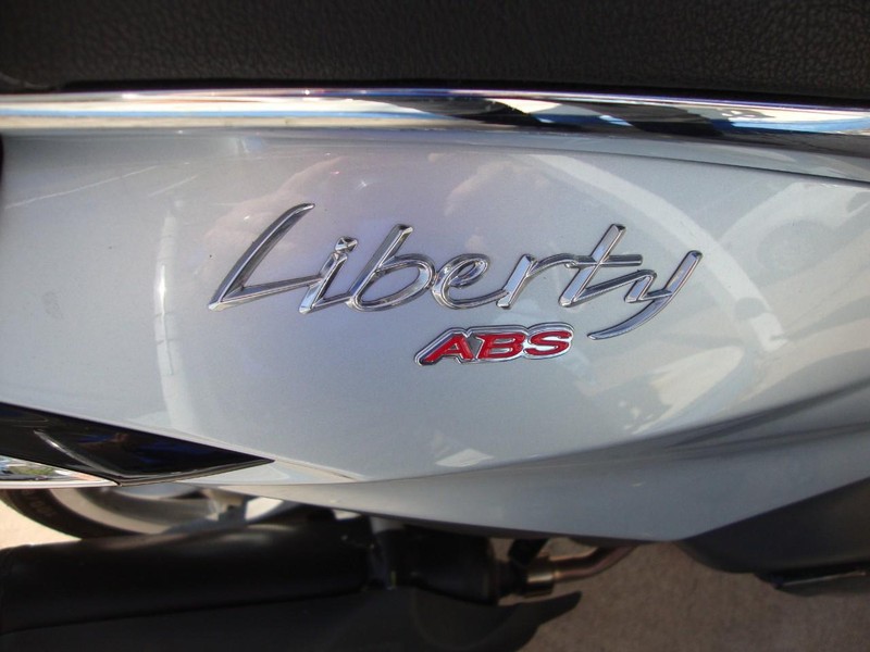 Piaggio LIBERTY 150CC Vehicle Full-screen Gallery Image 05