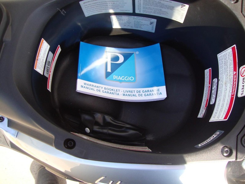 Piaggio LIBERTY 150CC Vehicle Full-screen Gallery Image 07