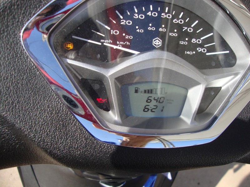 Piaggio LIBERTY 150CC Vehicle Full-screen Gallery Image 08