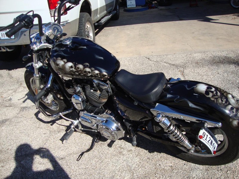 Harley-Davidson SPORTSTER 1200 Vehicle Full-screen Gallery Image 05