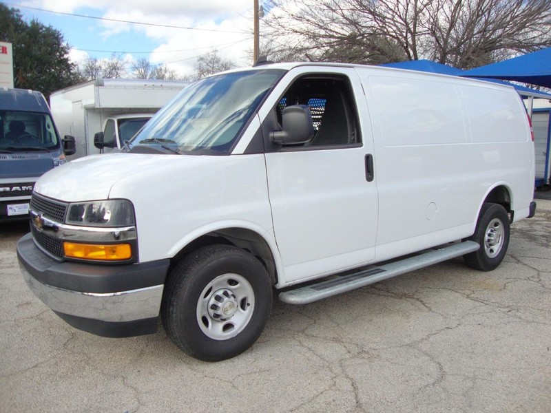 Chevrolet Express Cargo Van Vehicle Full-screen Gallery Image 02