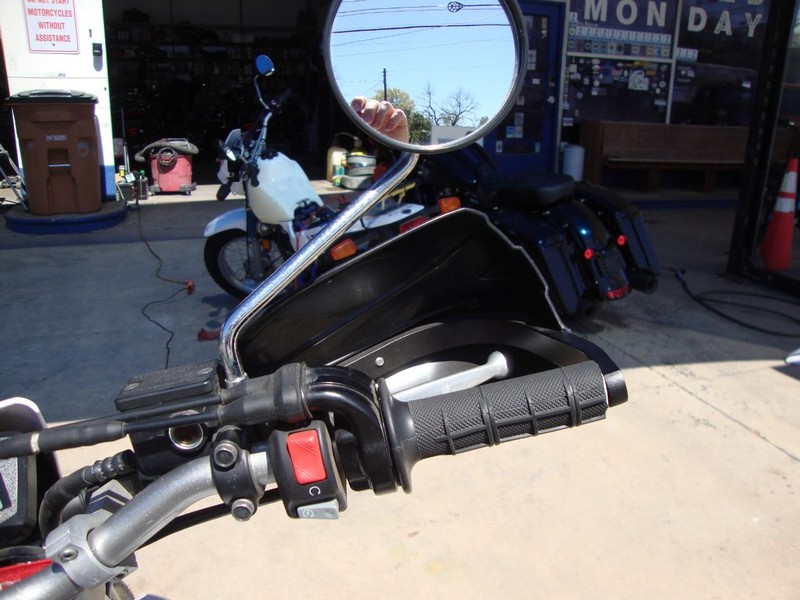 Yamaha XT250 Vehicle Full-screen Gallery Image 09