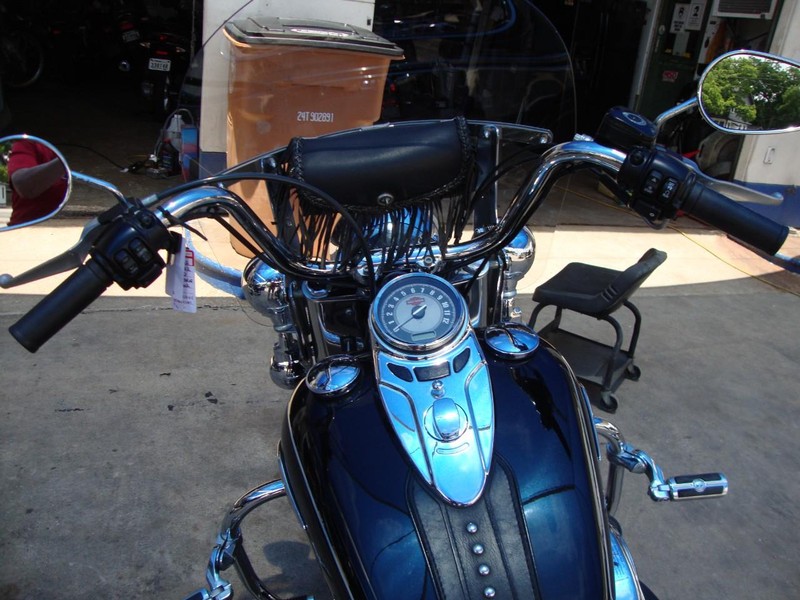 Harley-Davidson HERITAGE SOFTTAIL Vehicle Full-screen Gallery Image 13