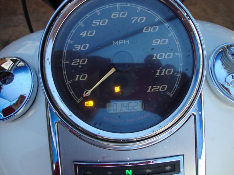 Harley-Davidson ROADKING Vehicle Full-screen Gallery Image 09