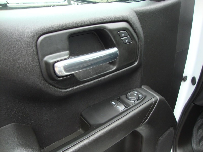Chevrolet Silverado 1500 Vehicle Full-screen Gallery Image 07