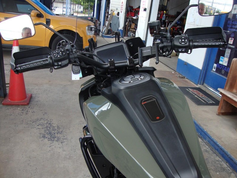 Harley-Davidson PAN AMERICA LIMITED Vehicle Full-screen Gallery Image 04
