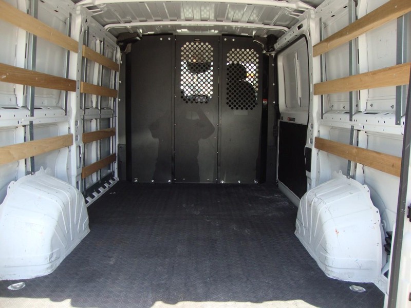 Ram ProMaster Cargo Van Vehicle Full-screen Gallery Image 11