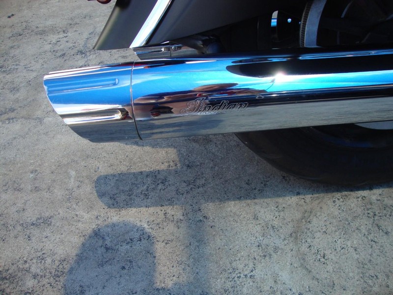 Indian CHIEF Vehicle Full-screen Gallery Image 08