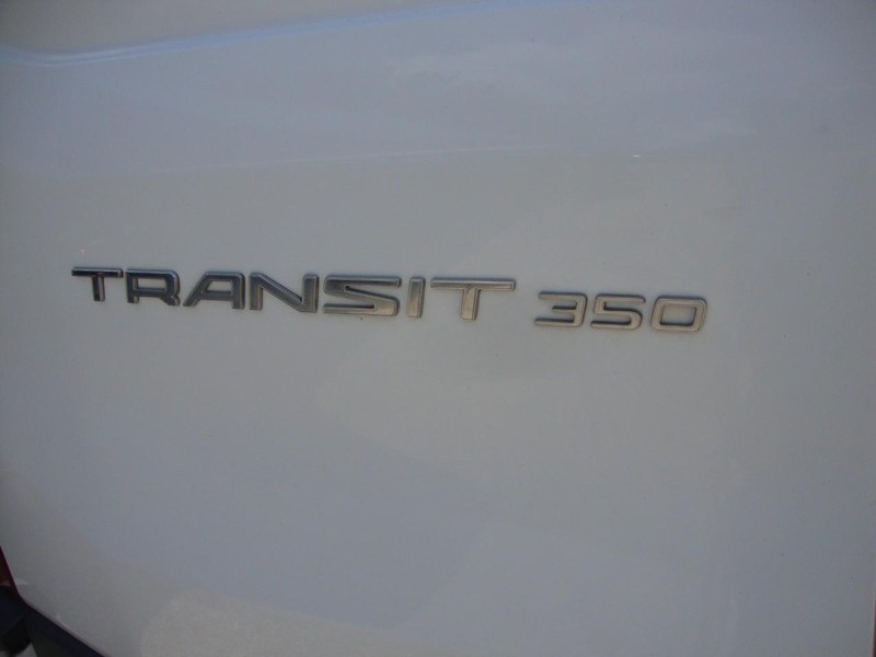 Ford Transit Van Vehicle Full-screen Gallery Image 05