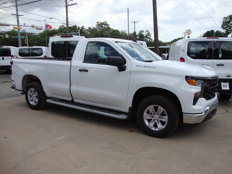 Chevrolet Silverado 1500 Vehicle Full-screen Gallery Image 01