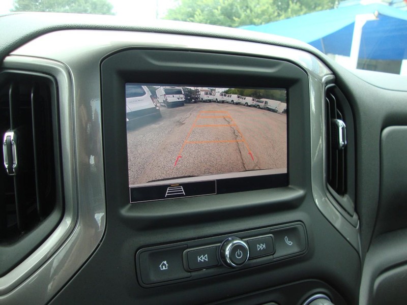 Chevrolet Silverado 1500 Vehicle Full-screen Gallery Image 06