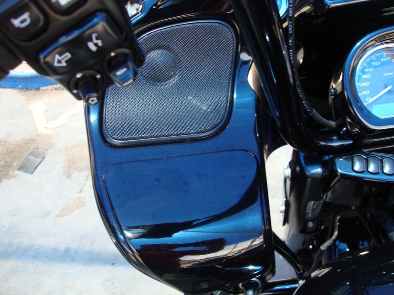 Harley-Davidson ROADGLIDE SPECIAL Vehicle Full-screen Gallery Image 08