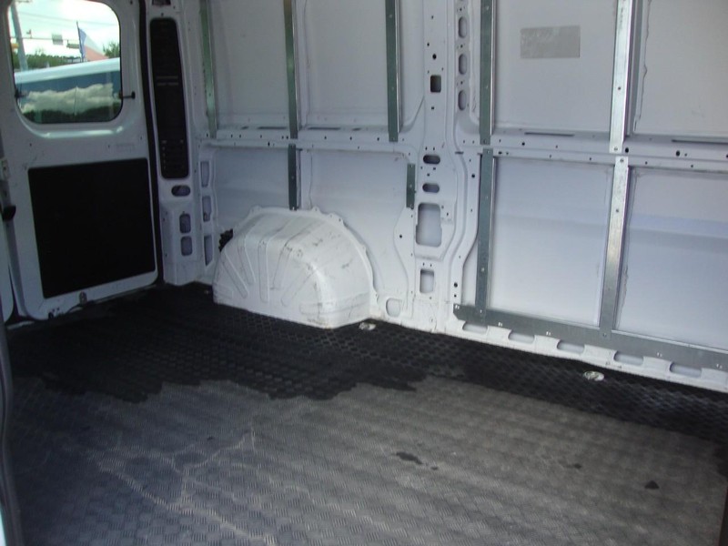 Ram ProMaster Cargo Van Vehicle Full-screen Gallery Image 07