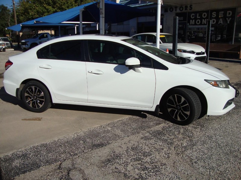 Honda Civic Sedan Vehicle Full-screen Gallery Image 04