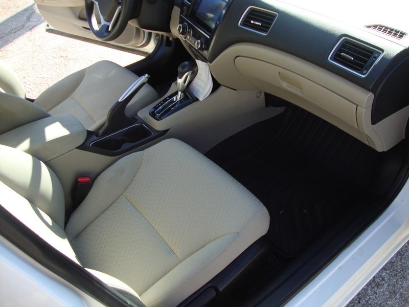 Honda Civic Sedan Vehicle Full-screen Gallery Image 10