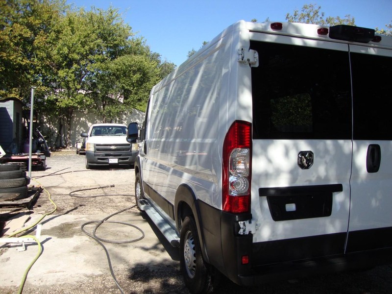 Ram ProMaster Cargo Van Vehicle Full-screen Gallery Image 05