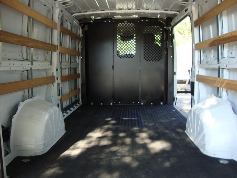Ram ProMaster Cargo Van Vehicle Full-screen Gallery Image 08