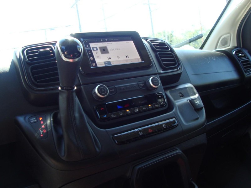 Ram ProMaster Cargo Van Vehicle Full-screen Gallery Image 06