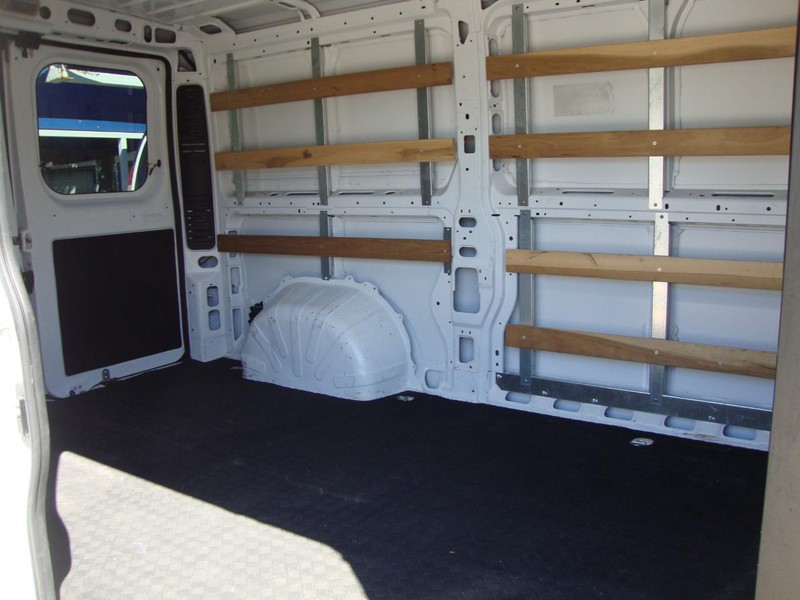 Ram ProMaster Cargo Van Vehicle Full-screen Gallery Image 08
