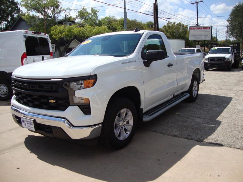 Chevrolet Silverado 1500 Vehicle Full-screen Gallery Image 02