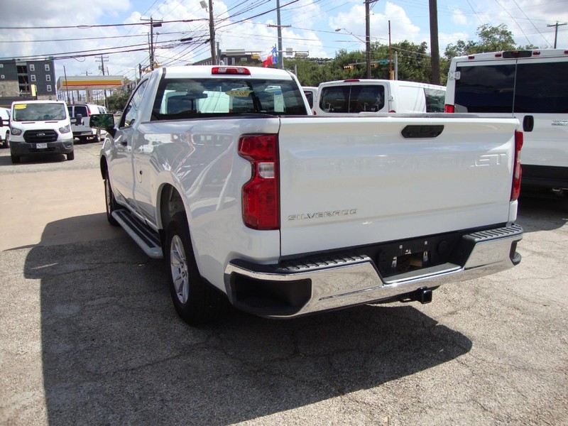 Chevrolet Silverado 1500 Vehicle Full-screen Gallery Image 05