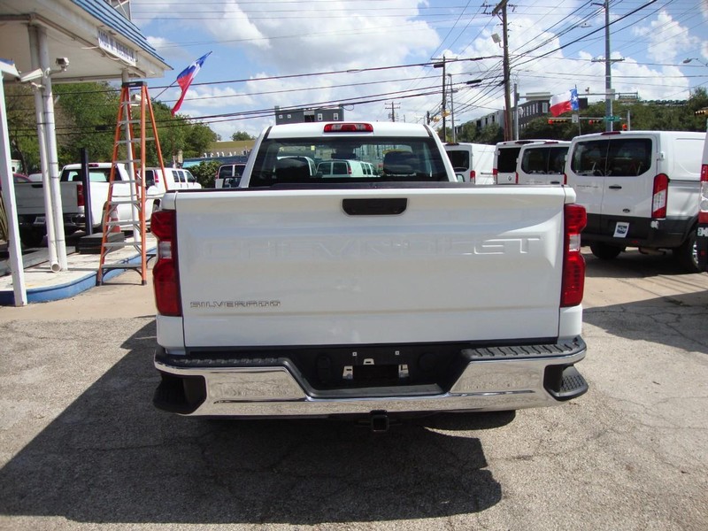 Chevrolet Silverado 1500 Vehicle Full-screen Gallery Image 06