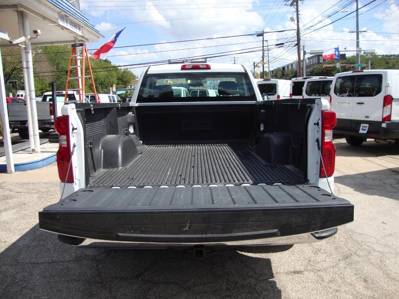 Chevrolet Silverado 1500 Vehicle Full-screen Gallery Image 07