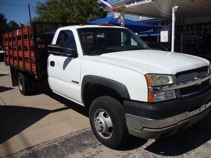 Chevrolet Silverado 3500 Vehicle Full-screen Gallery Image 02