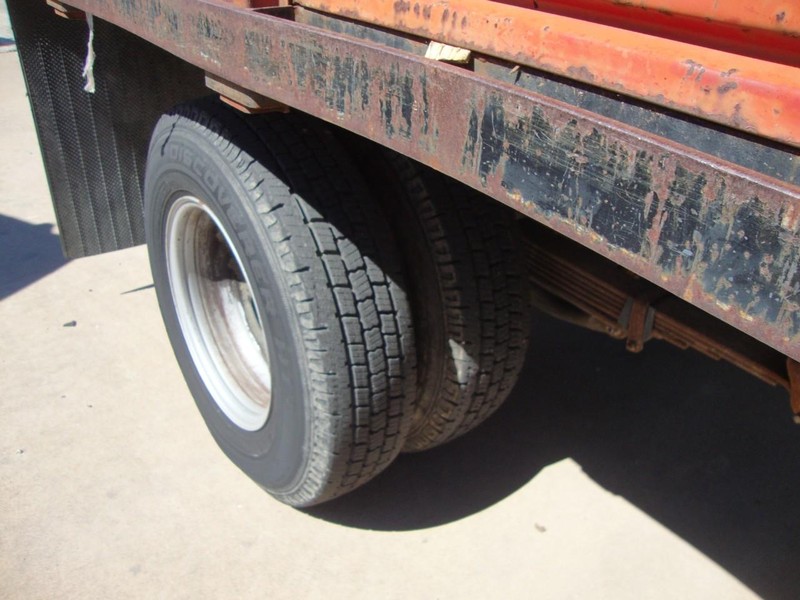 Chevrolet Silverado 3500 Vehicle Full-screen Gallery Image 06