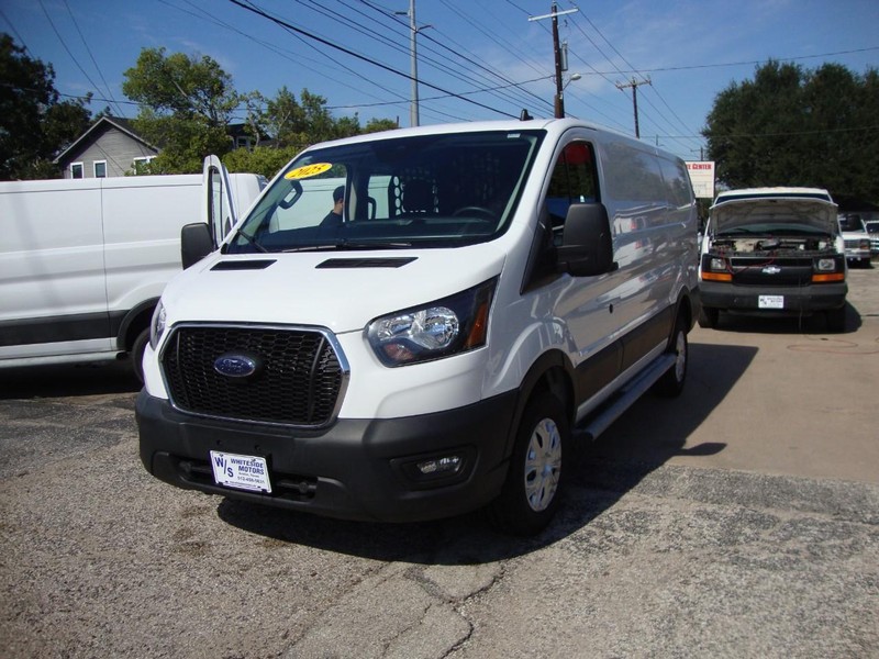 Ford Transit Cargo Van Vehicle Full-screen Gallery Image 07