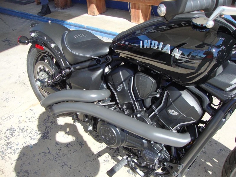 Indian SCOUT Vehicle Full-screen Gallery Image 08