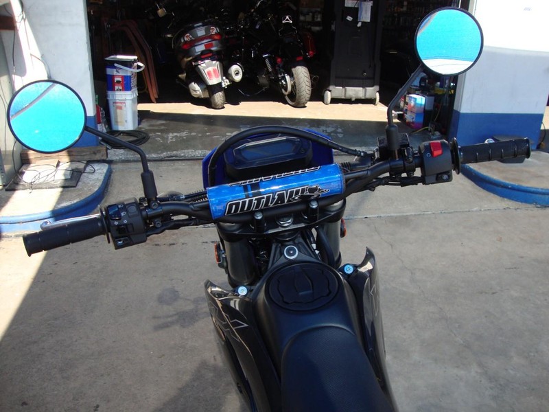 Kawasaki KLX230 Vehicle Full-screen Gallery Image 04
