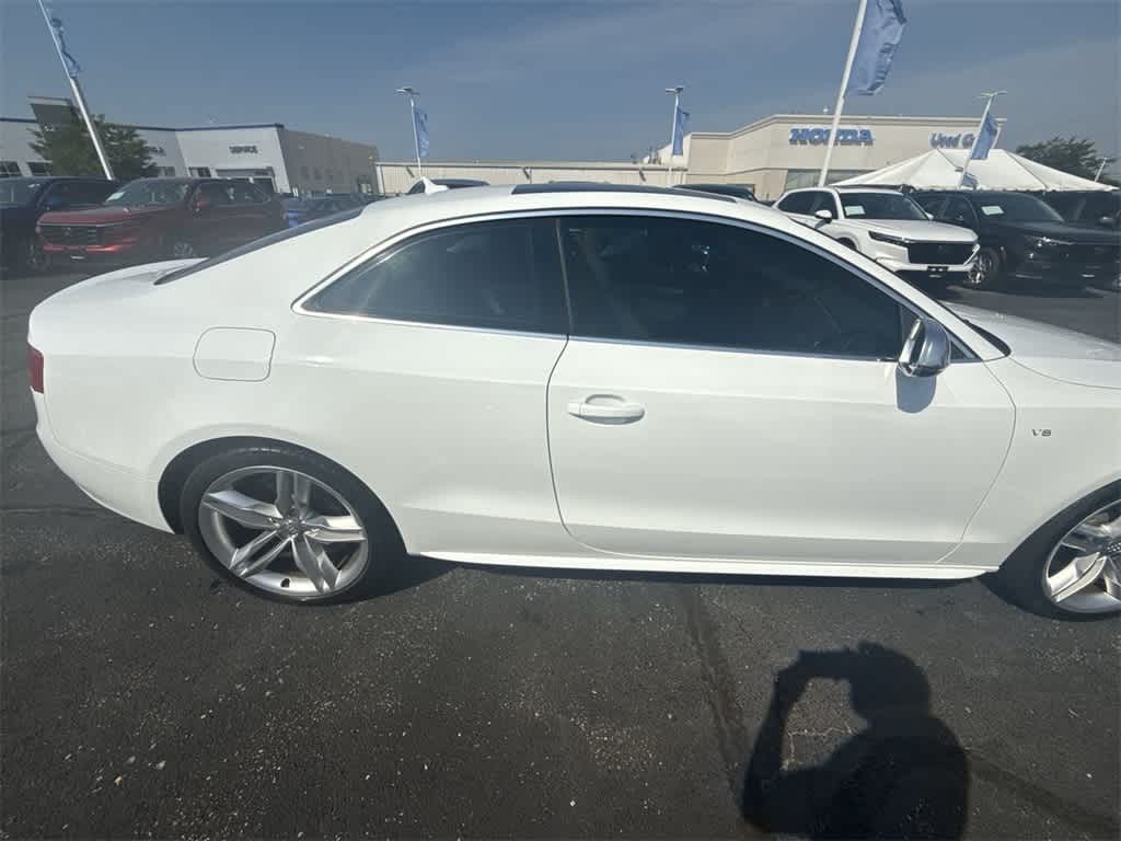 Audi S5 Vehicle Full-screen Gallery Image 07