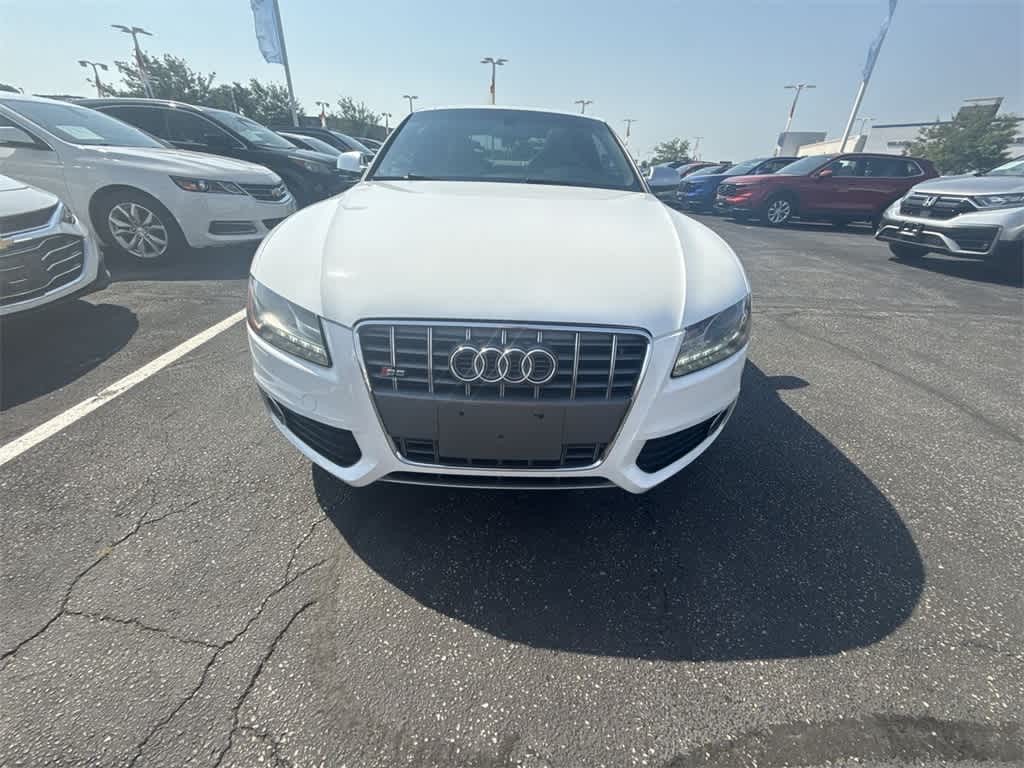 Audi S5 Vehicle Full-screen Gallery Image 10