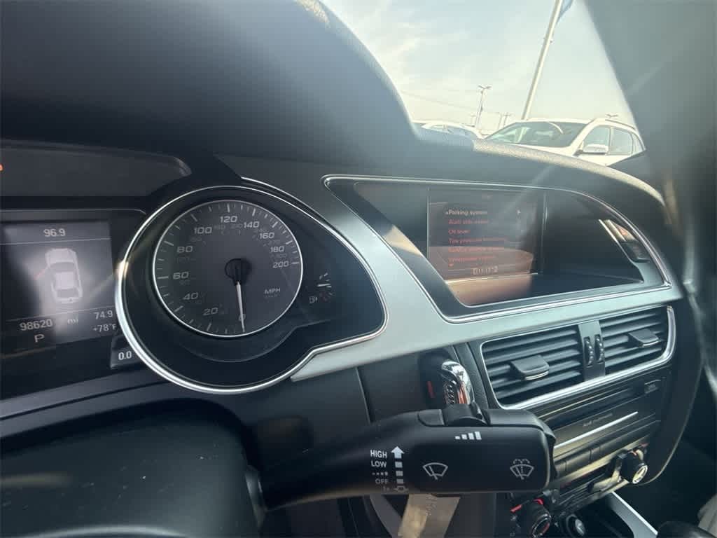 Audi S5 Vehicle Full-screen Gallery Image 25