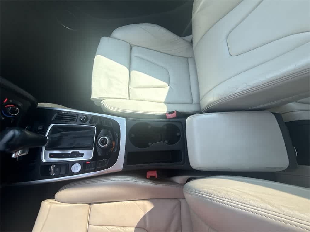 Audi S5 Vehicle Full-screen Gallery Image 27