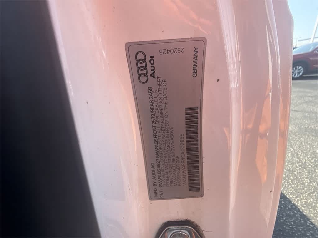 Audi S5 Vehicle Full-screen Gallery Image 35