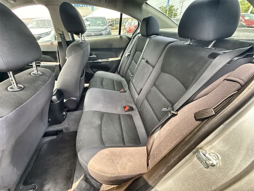 Chevrolet Cruze Vehicle Full-screen Gallery Image 18