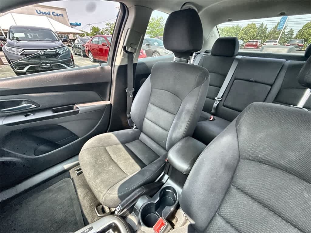 Chevrolet Cruze Vehicle Full-screen Gallery Image 20