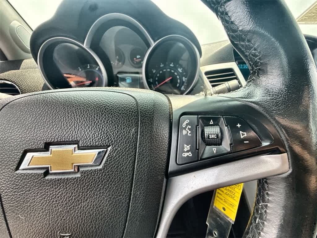 Chevrolet Cruze Vehicle Full-screen Gallery Image 23