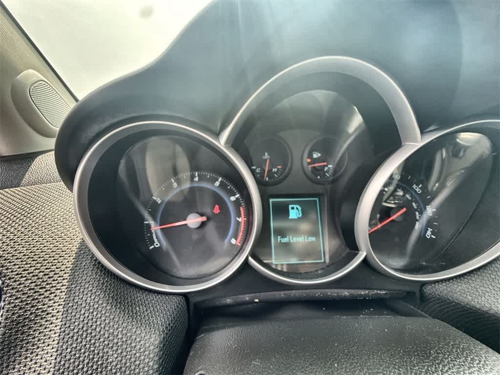 Chevrolet Cruze Vehicle Full-screen Gallery Image 30