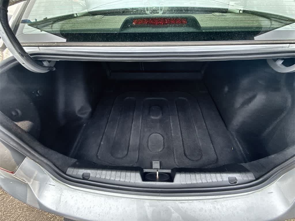 Chevrolet Cruze Vehicle Full-screen Gallery Image 31