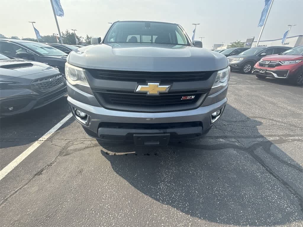 Chevrolet Colorado Vehicle Full-screen Gallery Image 10